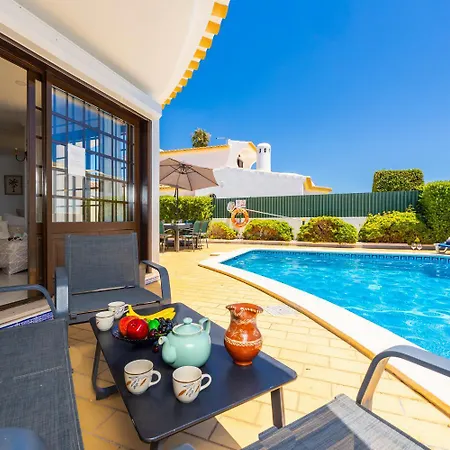 Вілла Cristina 15 Албуфейра